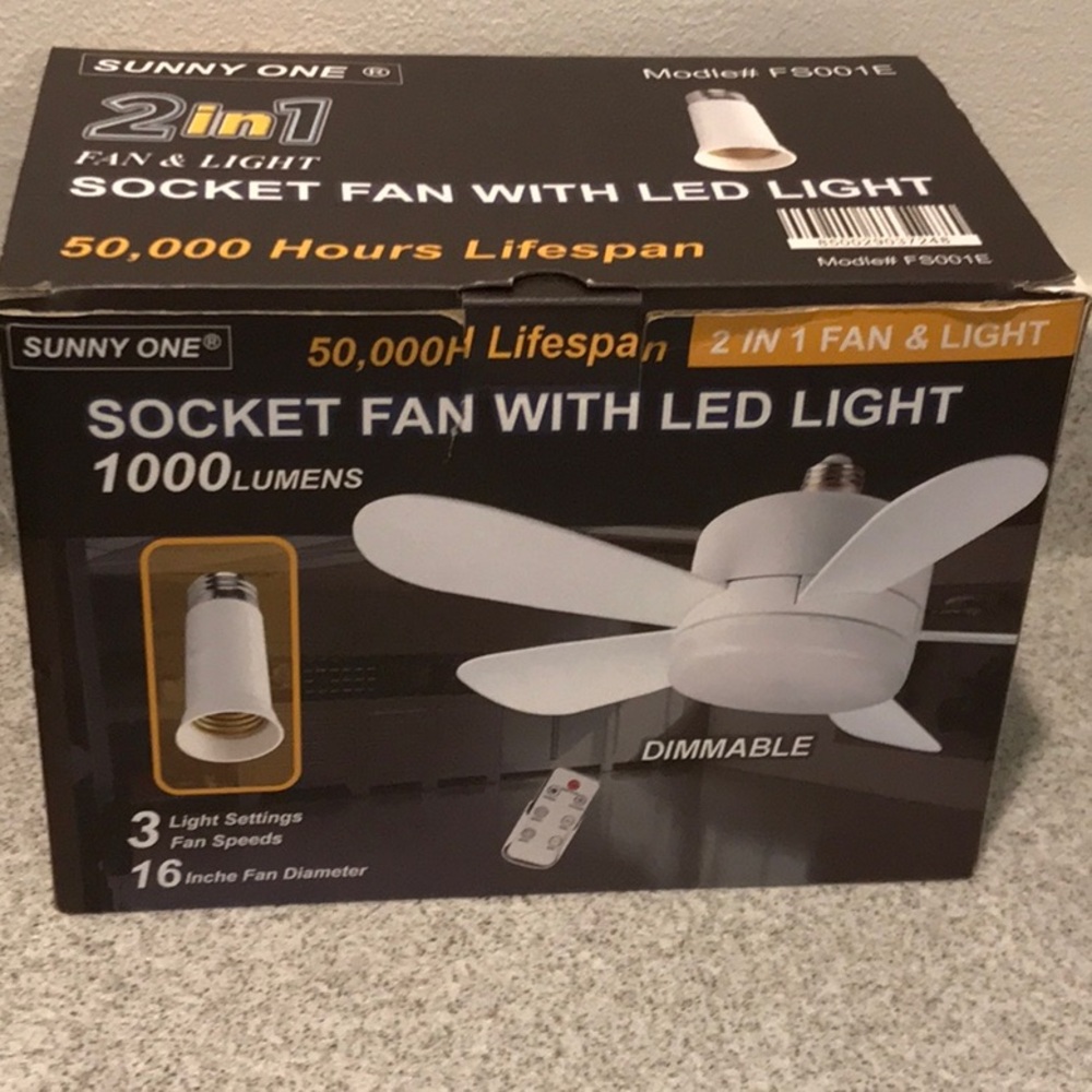 White Dimmable Ceiling Fan with Light New still in box